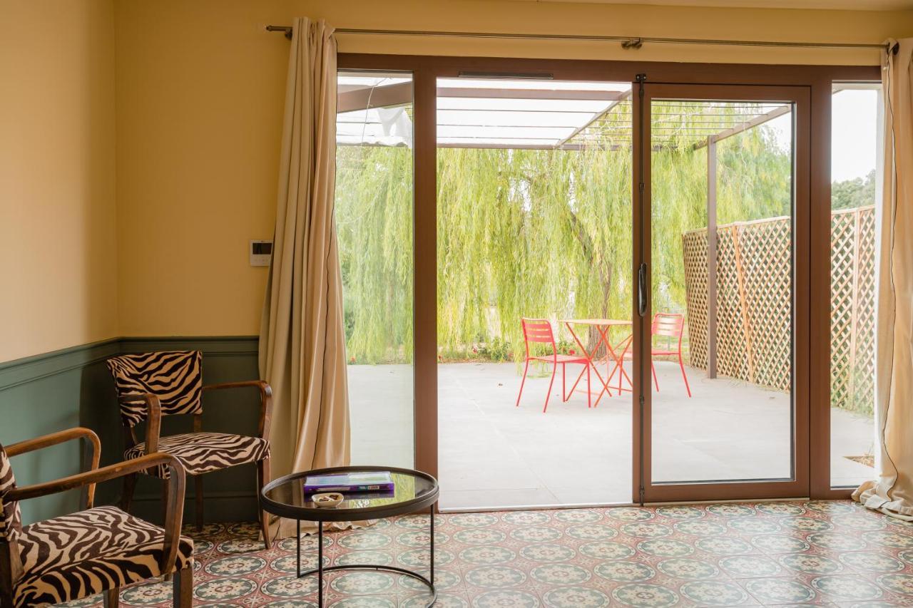Chambres D'Hotes - Domaine De Cristia Courthezon Exterior photo